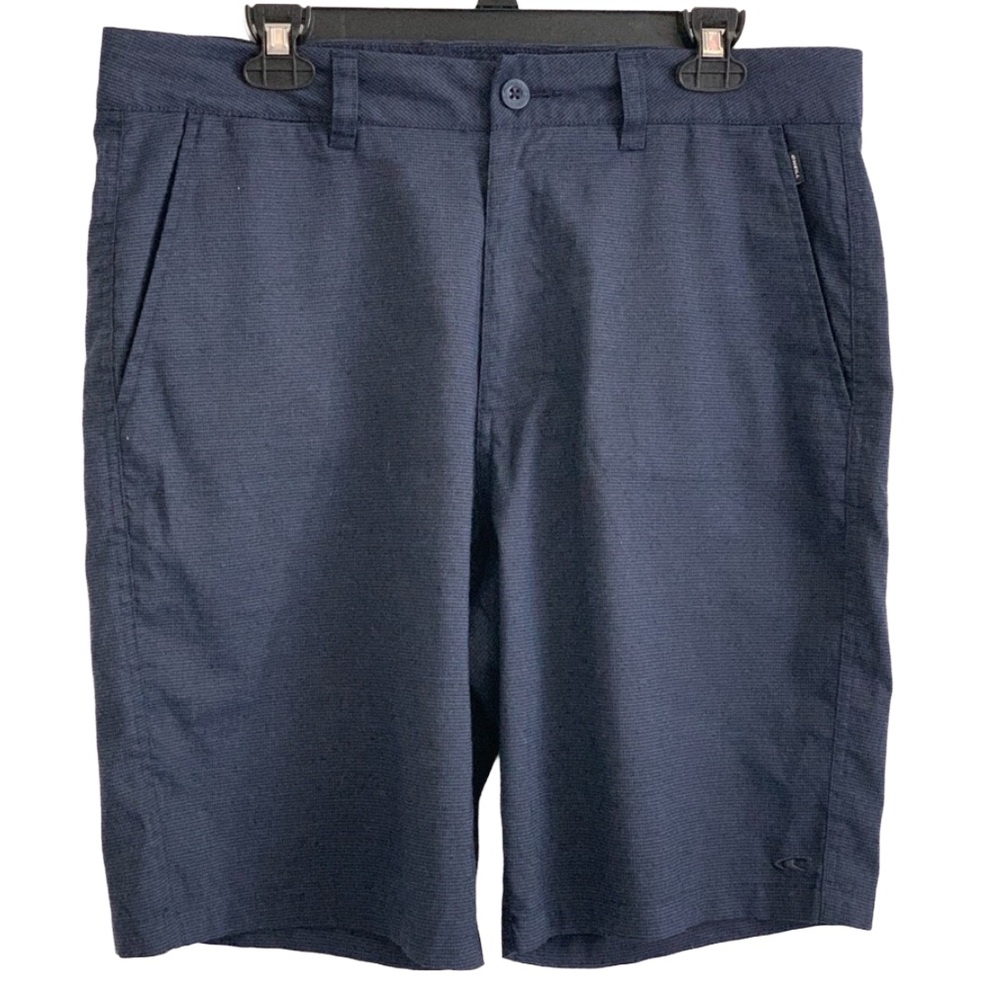 O’NEILL Men’s Belted Bermuda Shorts Size: 34”